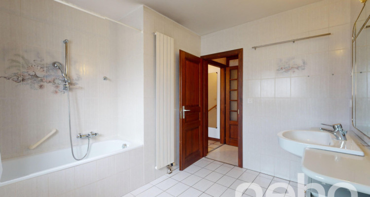 Exclusif : Magnifique villa avec beaucoup despace image 10