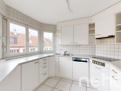 Geräumige Maisonette Wohnung mit Hobbyraum und zwei Garagenboxen image 2