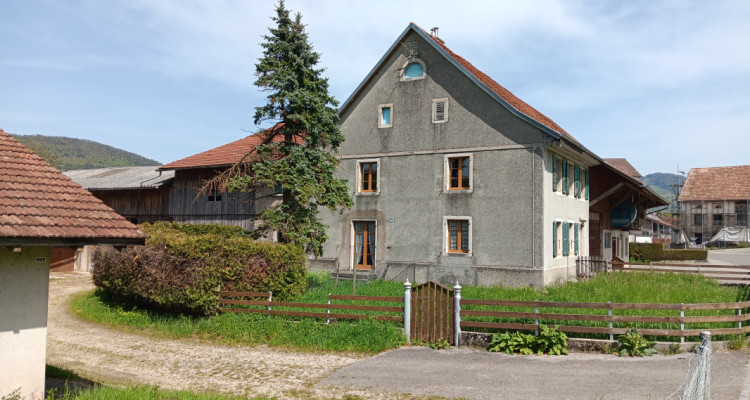 Magnifique ferme de 196 m2 habitable, située au Val Terbi ,Courchapoix image 2