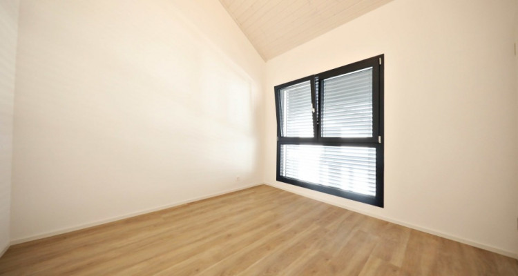 VISITE 3D //  2,5 pièces neuf de 72 m2, à Chavorney image 2