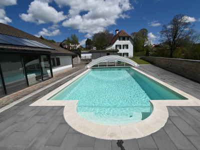 Magnifique villa avec piscine, terrasse dans endroit calme image 1