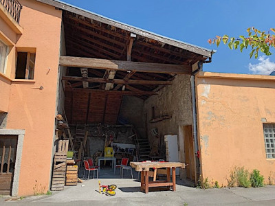 Maison villageoise 5 pièces, avec annexes et grange image 3