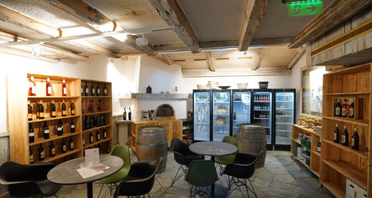 Local de 120 m2 pour activités tertiaires (bar, tea-room, magasin, caveau, etc.) image 8