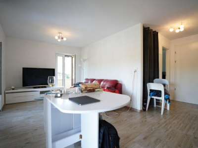 📢 Charmant Appartement 2.5 Pièces à Chailly-Montreux 🏡 image 1