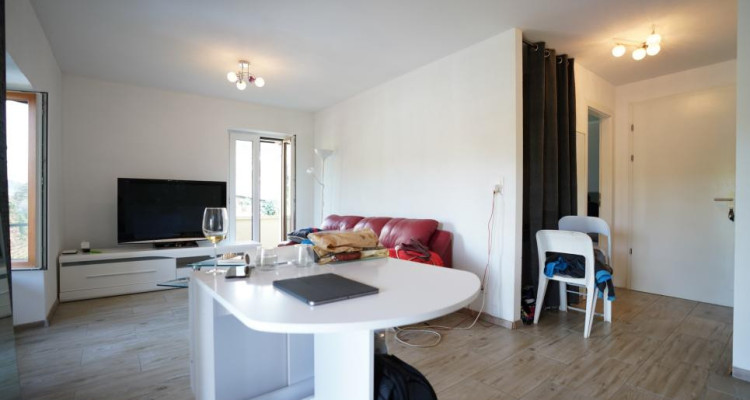 📢 Charmant Appartement 2.5 Pièces à Chailly-Montreux 🏡 image 1