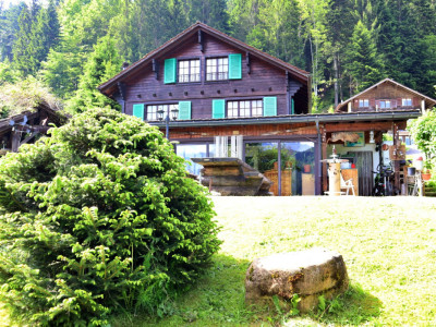 Exclusif ! Chalet idéal pour investisseur en montagne !  image 1