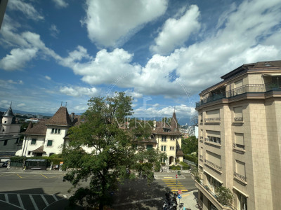 Un magnifique 4,5P dans la région de Champel avec une vue sur les montagnes  image 1