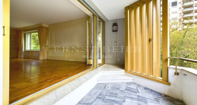 Beautiful 318m² apartment in the sought-after Florissant neighborhood. image 16