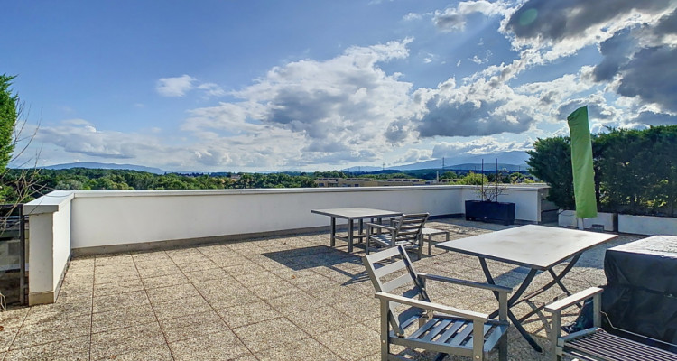 Nyon Spacieux attique avec vue lac et grande terrasse de 177 m2 image 2