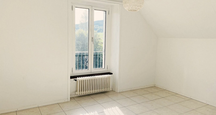 🏡 Superbe appartement 4.5 pièces avec vue dégagée à Lignières image 6