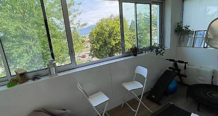 Appartement de 4,5 pièces au 3ème étage localiser à Versoix 1290 image 3