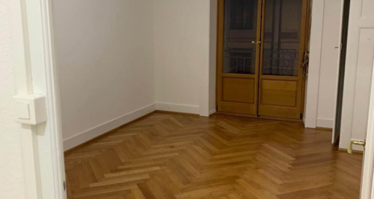 Appartement 2,5 pièces situé aux Charmilles image 4