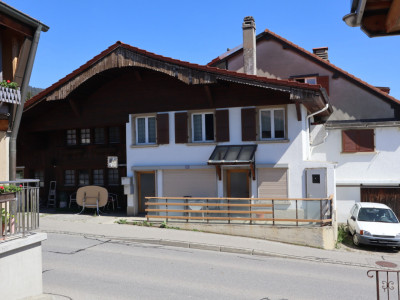 Bâtiment de rendement dans une région économique en plein essor !  image 1