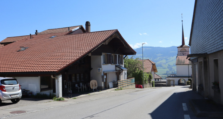 Bâtiment de rendement dans une région économique en plein essor !  image 5