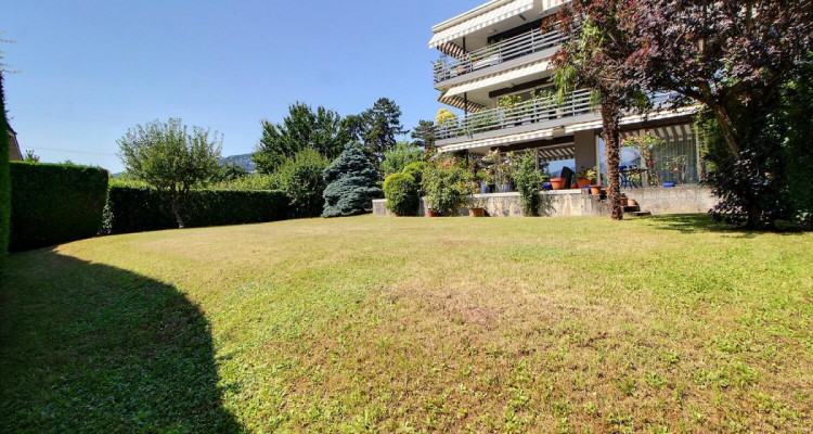 Appartement avec un grand jardin et une jolie vue lac en viager occupé sans rente. image 2