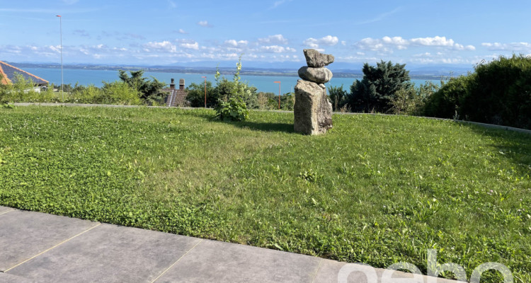 Appartement dexception, vue imprenable sur le lac de Neuchâtel image 1