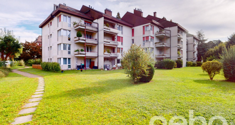 Bel appartement de 3.5p  à rénover avec grand balcon à 2 pas du lac! image 1