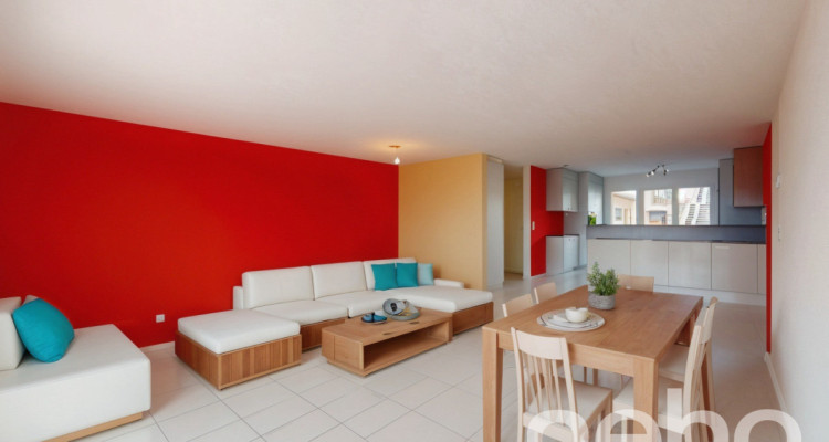 Helle 3.5 - 4.5 Zimmer Wohnung mit grossem Balkon und Panoramaaussicht image 2