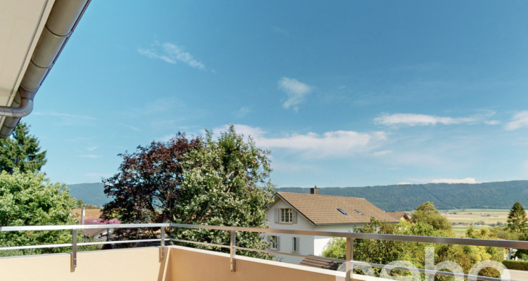 Spacieux et lumineux duplex avec jardin, terrasse et balcons avec vue image 1