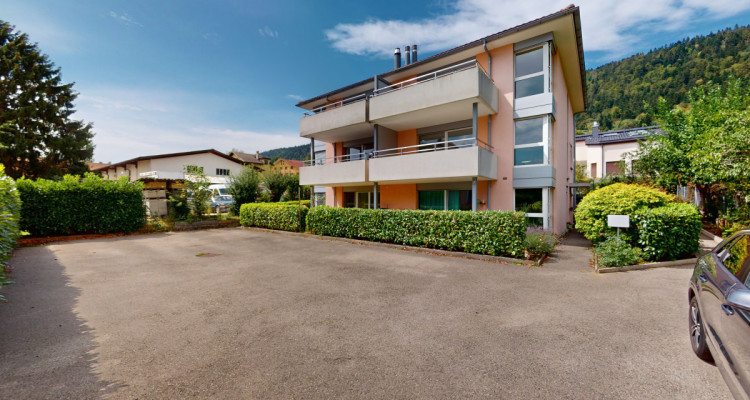 Spacieux et lumineux duplex avec jardin, terrasse et balcons avec vue image 5