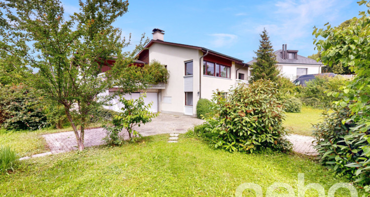 Geräumiges Einfamilienhaus mit grosser Terrasse image 2