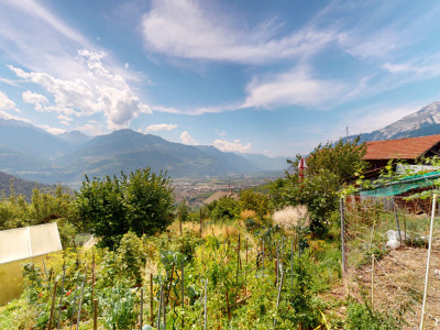 Maison jumelée au coeur du charmant village de Chandolin à Savièse! image 1