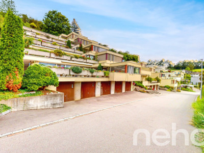 Terrassenwohnung mit Traumaussicht und einer vielzahl an Komfort image 1