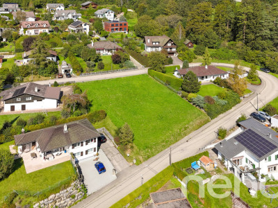 Magnifique terrain avec vue splendide et dégagée dans quartier calme image 1