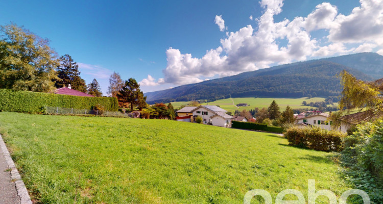 Magnifique terrain avec vue splendide et dégagée dans quartier calme image 7