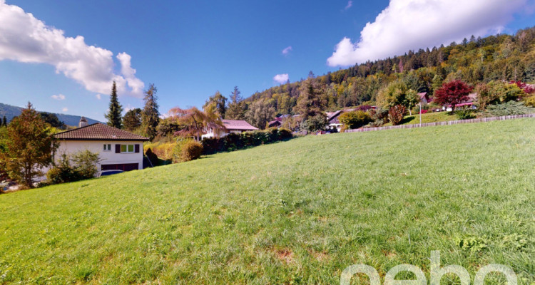 Magnifique terrain avec vue splendide et dégagée dans quartier calme image 8