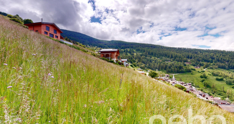 Terrain Exceptionnel avec Vue Panoramique sur les Montagnes - À Saisir image 8