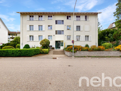 Exklusive Wohnung mit Seeblick und modernem Komfort in Oberrieden image 1