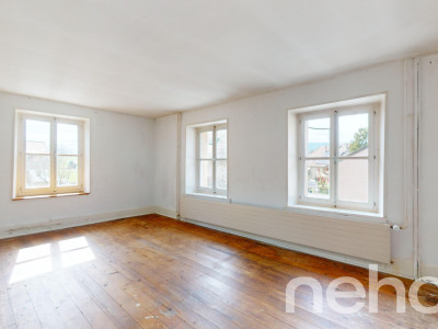 Grand potentiel daménagement avec de généreux volumes image 9