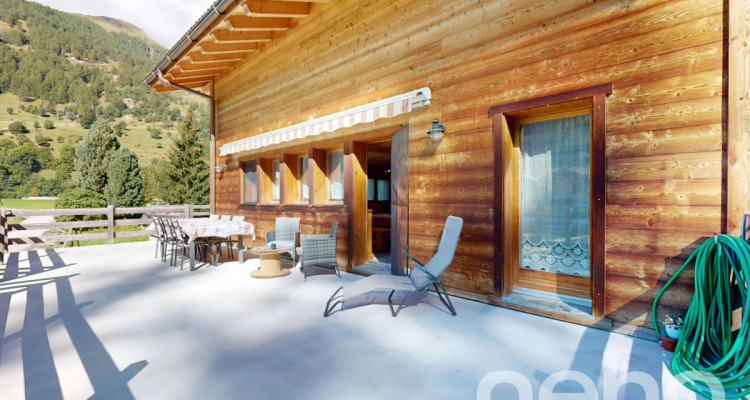 Superbe chalet avec vue imprenable sur les montagnes ! image 8