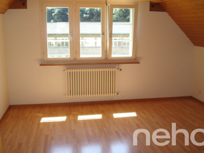 Vollvermietetes Mehrfamilienhaus mit Garage und Aussenparkplätzen image 8