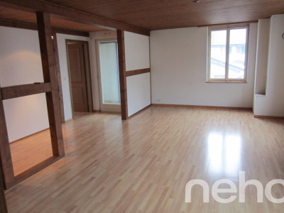 Vollvermietetes Mehrfamilienhaus mit Garage und Aussenparkplätzen image 9