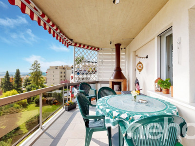 Unique! Appartement avec une vue à 180° sur les Alpes image 1