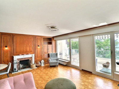 UNIQUE - SUPERBE VUE AU BORD DU LAC image 4