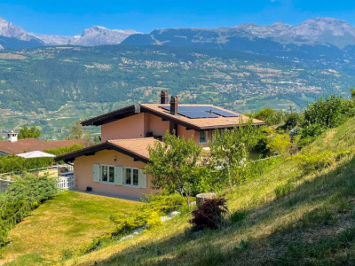 Séduisante villa individuelle à la Coutoulaz sur les hauteurs de Grône image 1