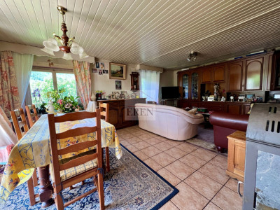 Habitation avec grange attenante sur parcelle agricole et forestière de plus de 56000 m2 image 4