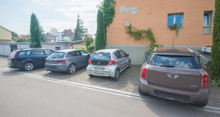 Preiswerte 2.5-Zimmerwohnung mit Parkplatz und Estrich image 9