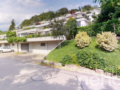 Exklusives Terrassenhaus mit unverbaubarer Aussicht image 1