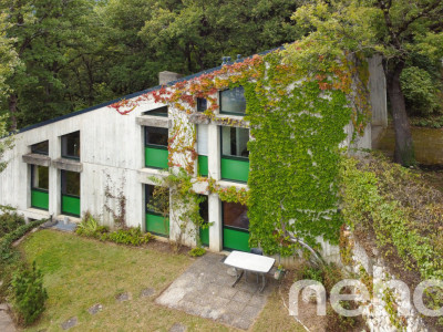 Maison darchitecte avec vue sur les montagnes image 1