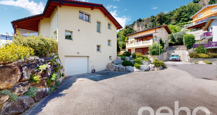 Villa familiale avec piscine au coeur de St-Léonard image 2