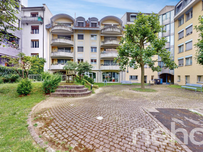 Appartement contemporain avec grand balcon au coeur de Vevey image 1