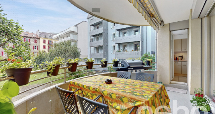 Appartement contemporain avec grand balcon au coeur de Vevey image 3