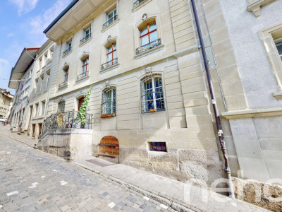 Quel cachet! Appartement historique en basse ville de Fribourg image 1