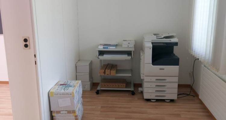 Bürobeteiligung für 1 Arbeitszimmer, + Sitzungszimmer + Lager und Möbl image 2