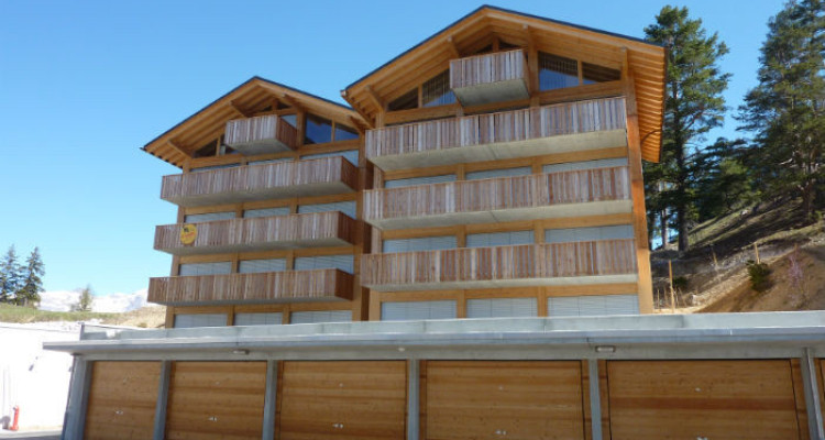 Places de parc disponibles au sommet du Mont : Vente et location image 1