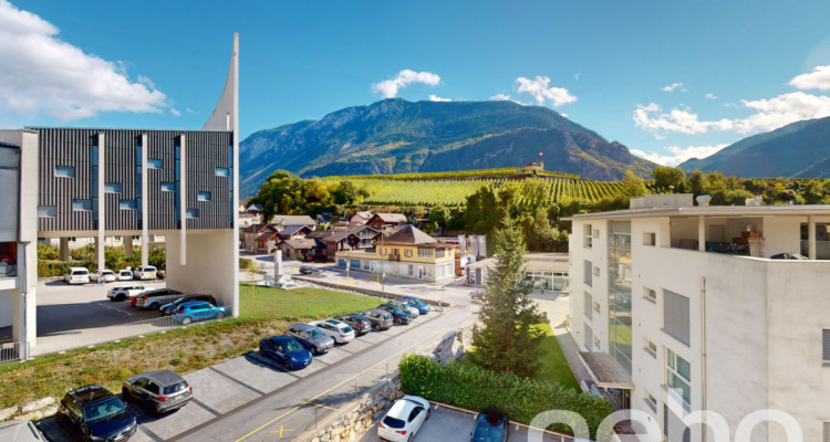 Magnifique Attique Rénové à Sierre image 2